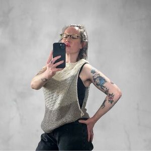 Women's Vintage Sleeveless Sweater